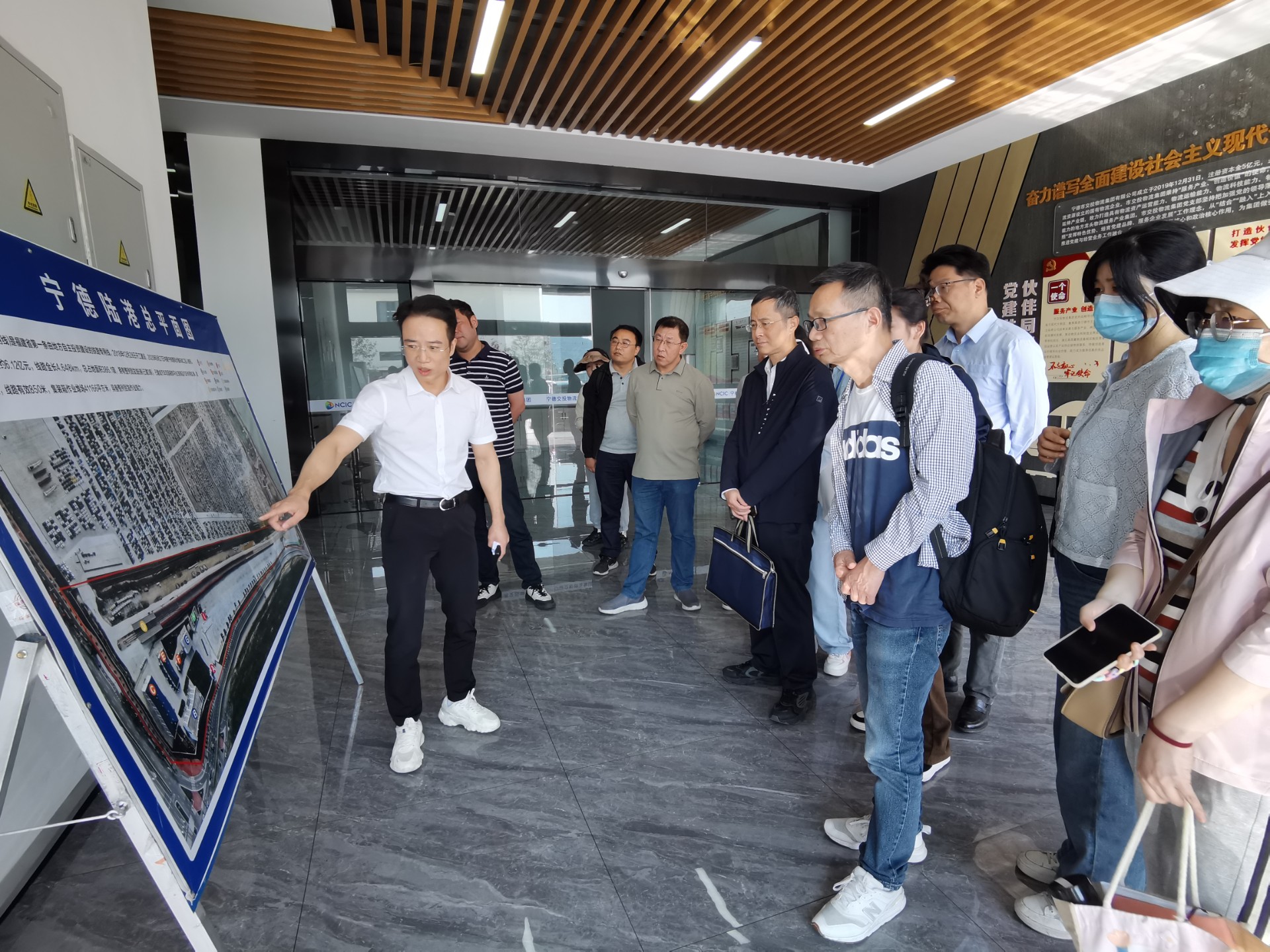 寧德汽車(chē)基地項目鐵路專(zhuān)用線(xiàn)擴建工程可研報告評估會(huì )順利召開(kāi)，張長(cháng)明拍攝1.jpg